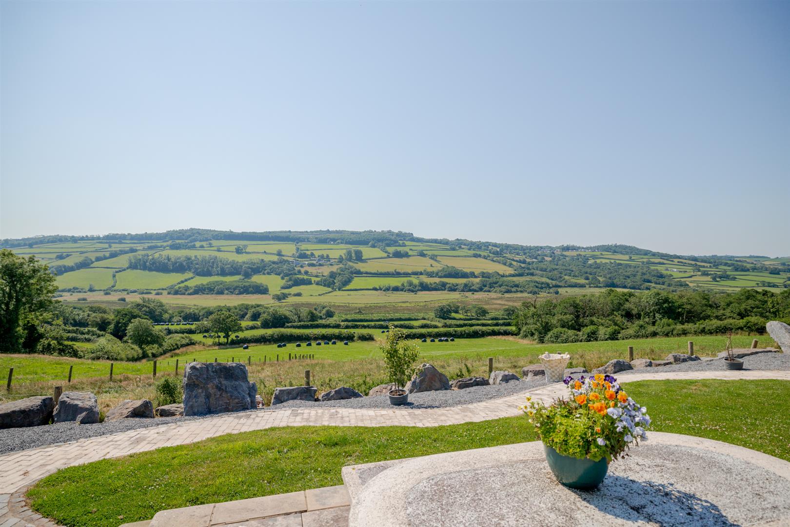 Pen Y Banc, Llangyndeyrn, Kidwelly, SA17 5ES